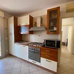 Casa Flora A Pochi Passi Dal Centro Di *