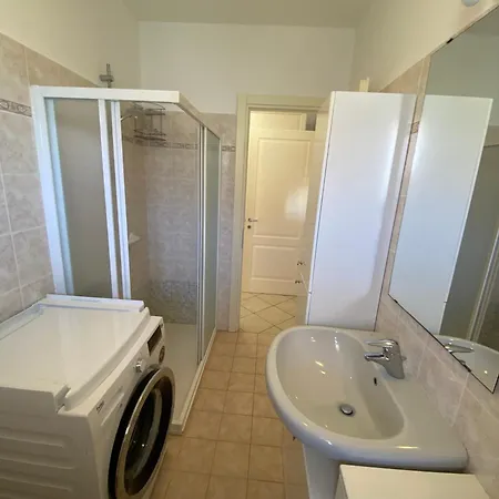 Apartamento Casa Flora A Pochi Passi Dal Centro Di Albenga