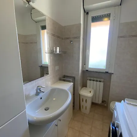 Casa Flora A Pochi Passi Dal Centro Di Apartamento