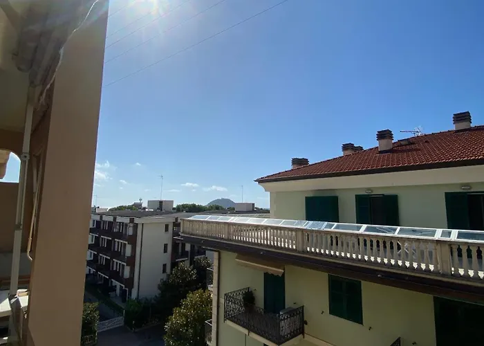 דירה Casa Flora A Pochi Passi Dal Centro Di אלבניה