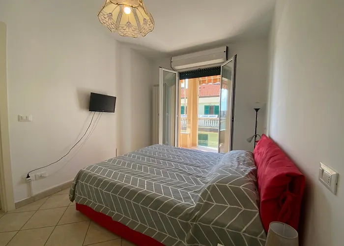 דירה Casa Flora A Pochi Passi Dal Centro Di *