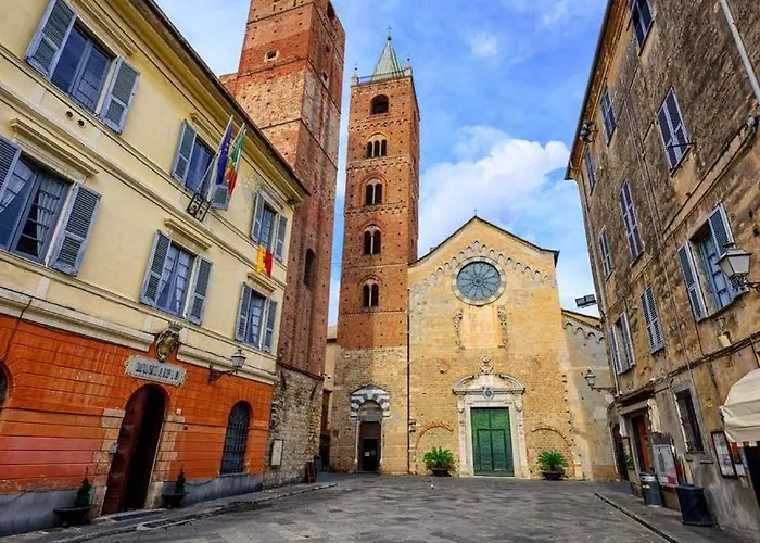 Casa Flora A Pochi Passi Dal Centro Di *